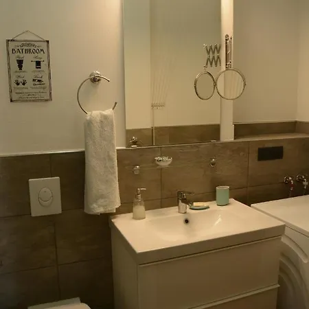 La Casa Di Agnese - Camera Con Bagno E Cucina * Saronno