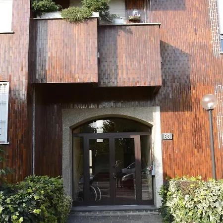 La Casa Di Agnese - Camera Con Bagno E Cucina Affittacamere Saronno